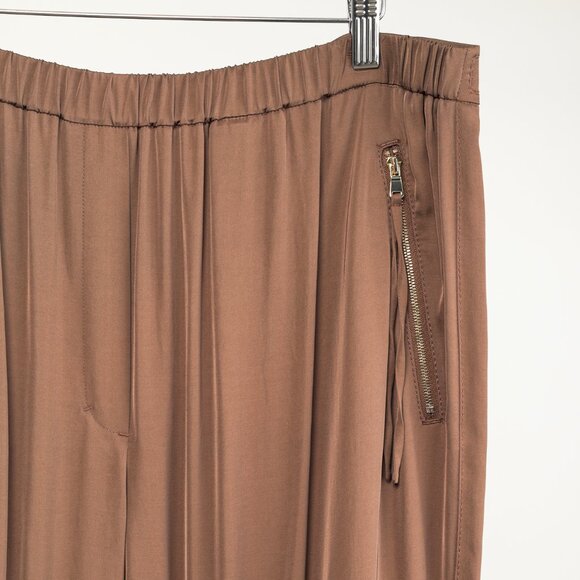 Dorothee Schumacher Spring 2021 Slouchy Cool Warm Brown Satin Jogger Pants - Picture 4 of 9